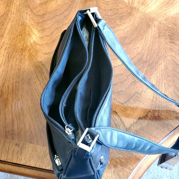 Black Shoulder Bag - Picture 4 of 4